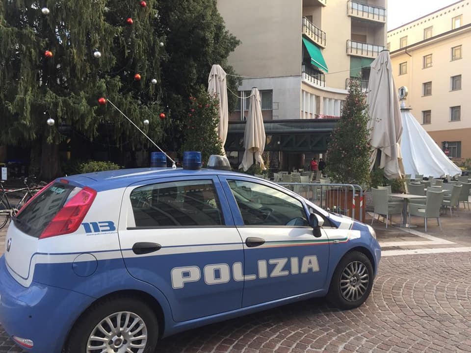PORDENONE: FESTEGGIANO PASSAGGIO A ZONA GIALLA E UN 16ENNE FINISCE IN OSPEDALE. CHIUSO IL BAR POSTA PER 25 GIORNI