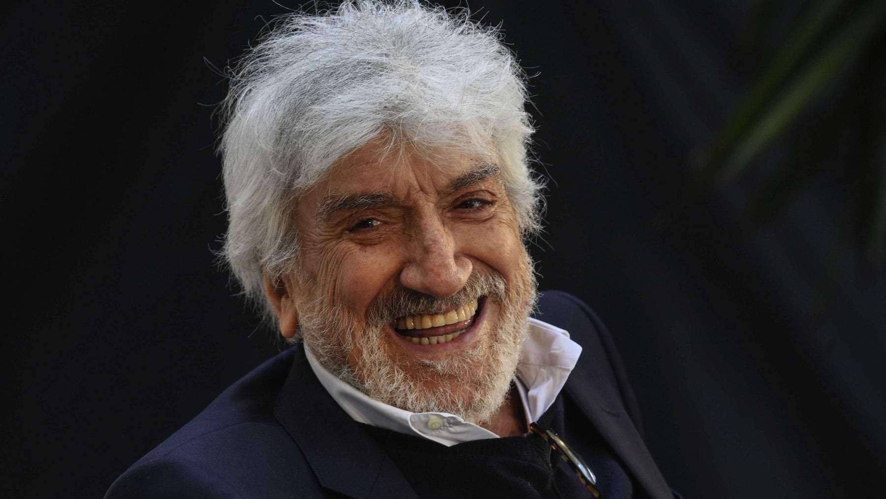 ADDIO A GIGI PROIETTI: L'ATTORE SI E' SPENTO A 80 ANNI IL GIORNO DEL SUO COMPLEANNO