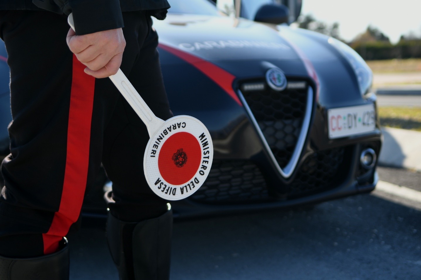 IN UN GIORNO RUBANO IN 8 NEGOZI TRA IL PORDENONESE E IL VENEZIANO: DENUNCIATE DUE DONNE RUMENE