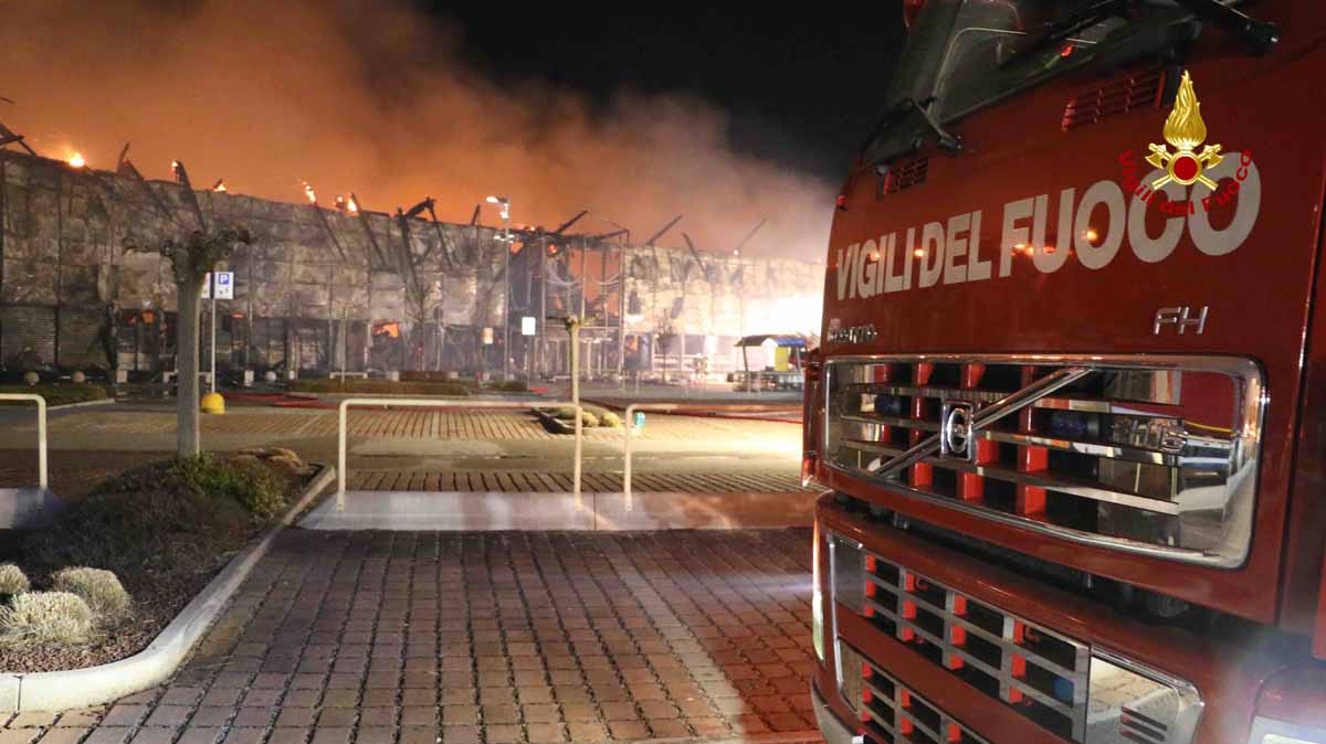 INCENDIO AL PARCO STELLA DI ODERZO: LA PROCURA DI TREVISO APRE UN FASCICOLO CONTRO IGNOTI