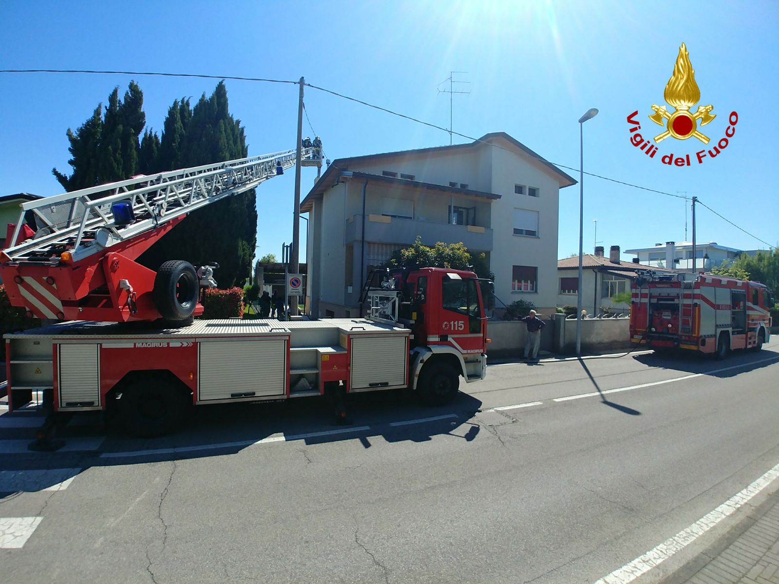 INCENDIO AD UNA CANNA FUMARIA A SACILE: DANNI