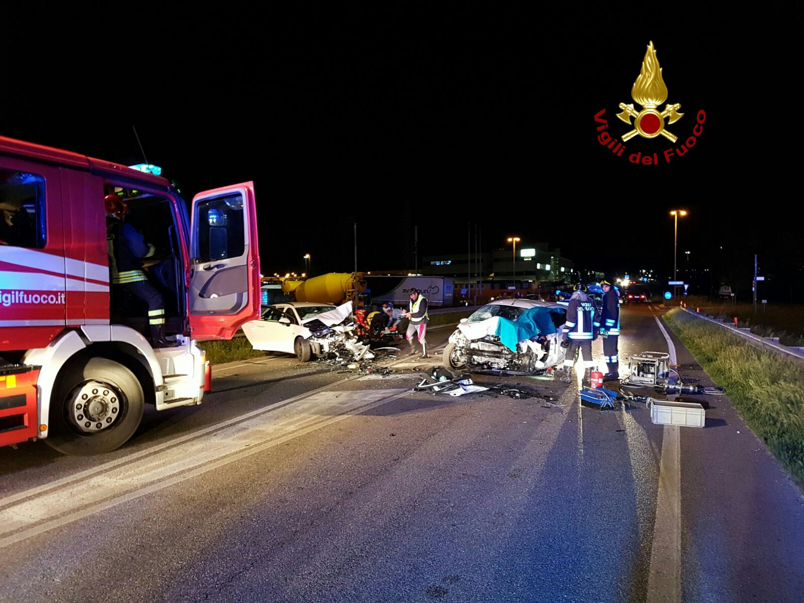 SCHIANTO SULLA PONTEBBANA A PORDENONE: MUORE UNA 24ENNE
