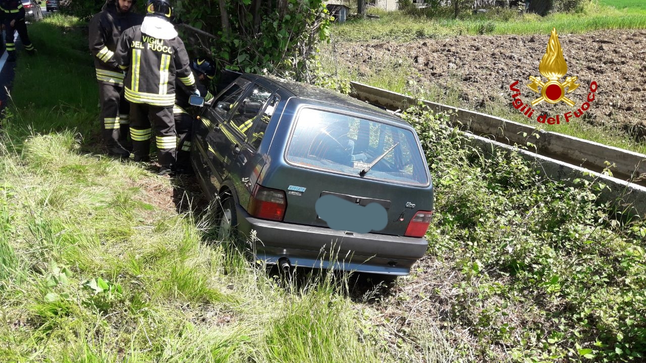 CORDIGNANO: AUTO FINISCE FUORI STRADA, MUORE UN 66ENNE DI CANEVA
