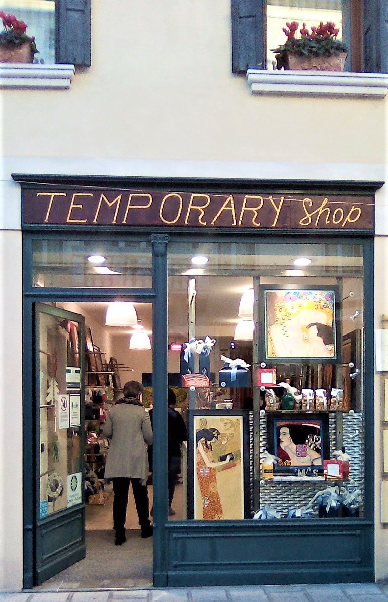APERTO IN CORSO GARIBALDI IL TEMPORARY SHOP DELLA FONDAZIONE BAMBINI E AUTISMO ONLUS