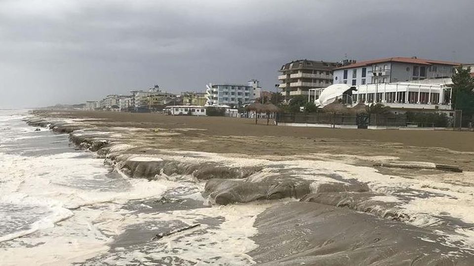 MALTEMPO: DANNI PER MAREGGIATE ANCHE SULLA COSTA VENETA