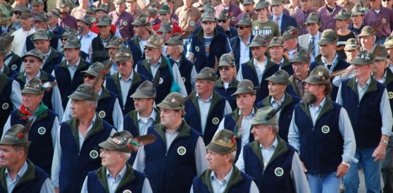 ADUNATA NAZIONALE DEGLI ALPINI: A TREVISO PRONTA LA CARICA DEI 500MILA