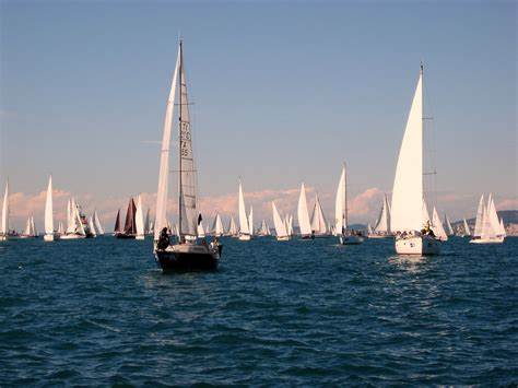 BARCOLANA: VINCE L'EDIZIONE N. 53 L'ARCA, CON FURIO BENUSSI AL TIMONE
