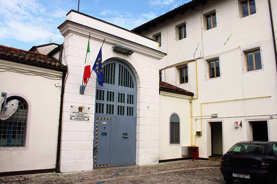 PORTOGRUARO: 27ENNE SERBO ARRESTATO PER TENTATO FURTO AGGRAVATO