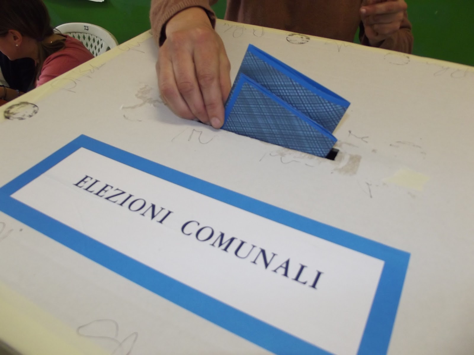 ELEZIONI AMMINISTRATIVE: BALLOTTAGGI A PADOVA E VERONA