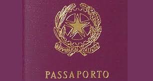 TREVISO: CHIEDONO IL PERMESSO DI SOGGIORNO CON PASSAPORTO FALSO, NEI GUAI DUE GUINEANI